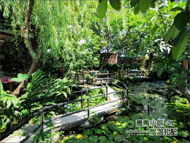 台中景點》有著綠色植物包圍~有如世外桃花源的庭園餐廳 @青青小熊＊旅遊札記