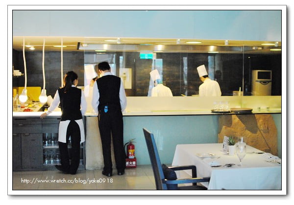 台中餐廳-情人節上哪吃．法月當代法式料理 @青青小熊＊旅遊札記