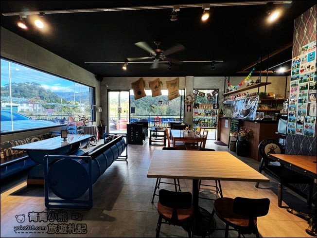 新竹景點》W.H. Coffee繽紛可愛的咖啡廳，還有好吃的甜甜圈鬆餅 @青青小熊＊旅遊札記