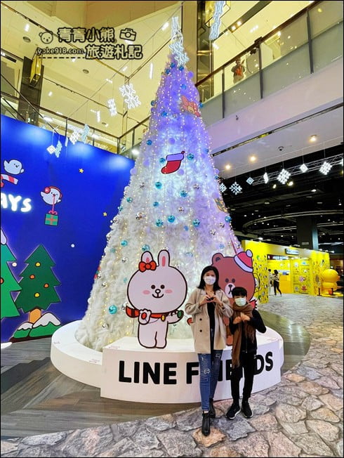 桃園打卡景點》走進城堡購物中心．line 熊大跟兔兔朋友一起來陪你過聖誕 @青青小熊＊旅遊札記