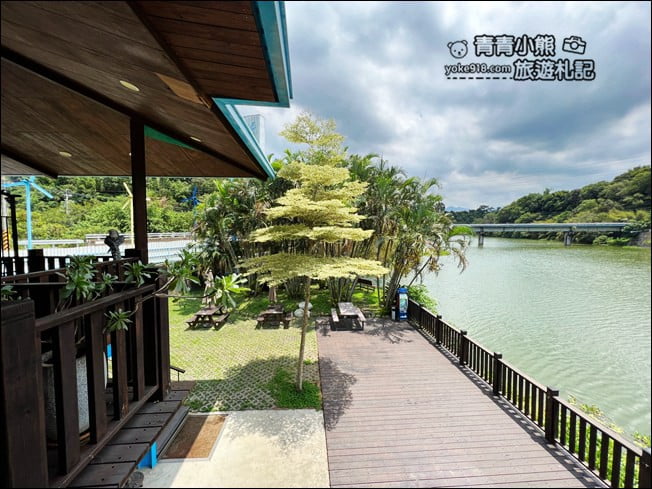 新竹景點》綠光水岸咖啡簡餐，讓人放鬆悠閒的水岸咖啡 @青青小熊＊旅遊札記