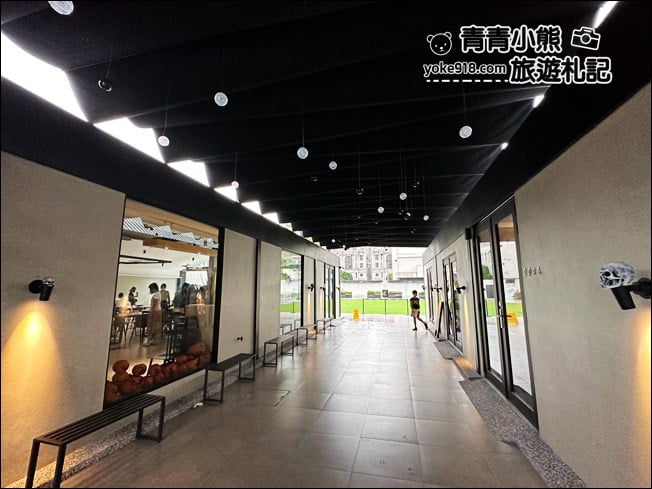 台中景點》GEOLIAM 門門咖啡城市中的小綠洲~黑灰簡約設計風格的時尚咖啡廳 @青青小熊＊旅遊札記