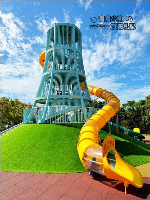 苗栗新景點》有著通霄之塔的新生公園，3層樓高溜滑梯好刺激 @青青小熊＊旅遊札記