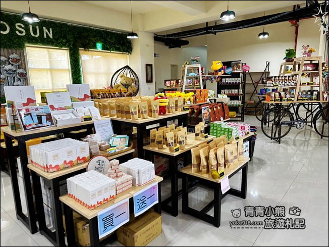 屏東景點》可茵山枋寮旗艦店，南台灣甜蜜可可在這裡 @青青小熊＊旅遊札記